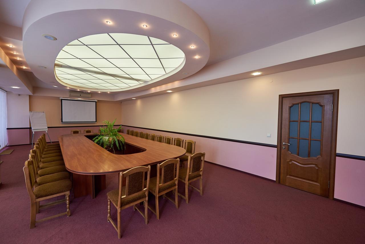 Rassvet Hotel Dnipro Exterior foto
